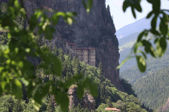 Trabzon'da Sümela Manastırı'nı kaç kişi ziyaret etti? Sayı giderek artıyor 12